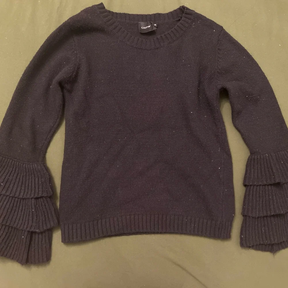 Sweater - Picture 1 of 5